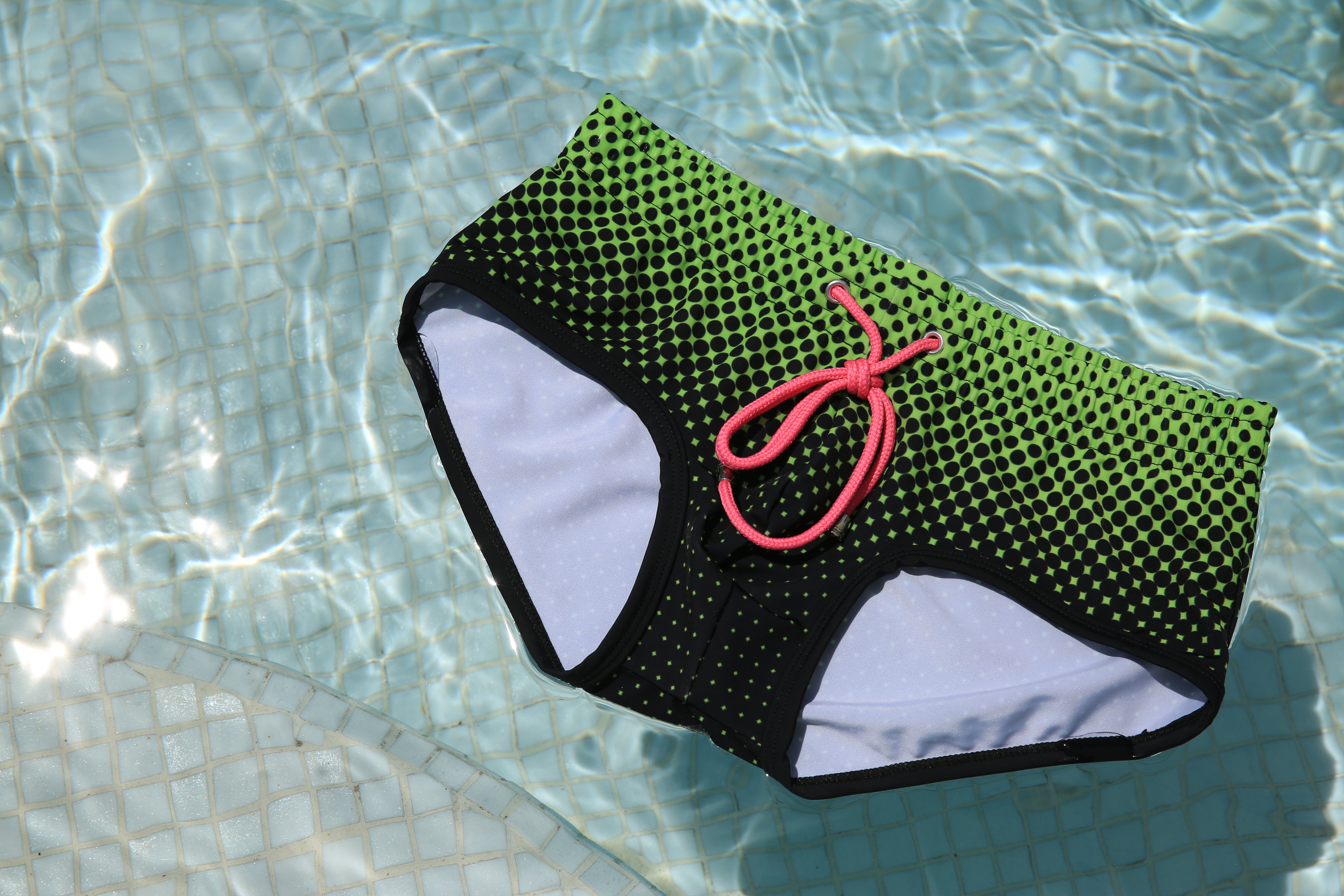 Miami Splash Black and Neon Green